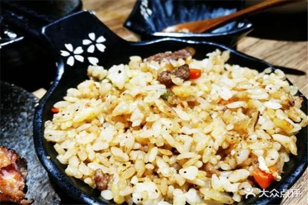 牛魔王铁板炒饭