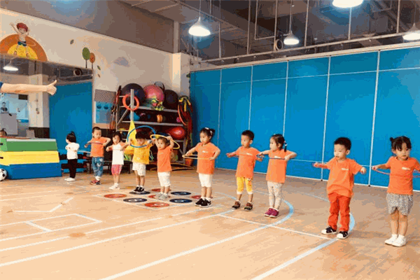 动能狼少儿体能中心