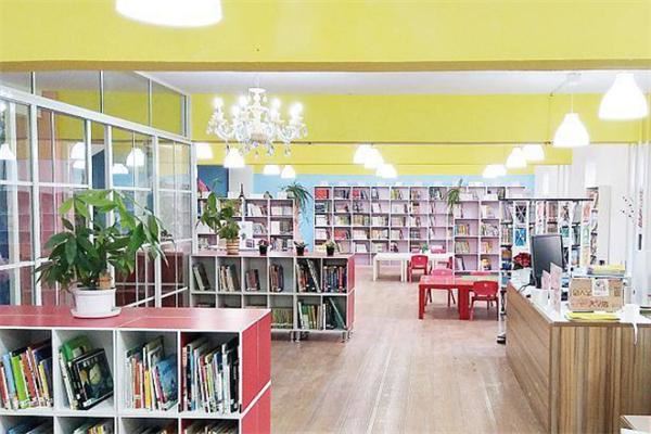 吃书怪图书馆 吃书怪图书馆