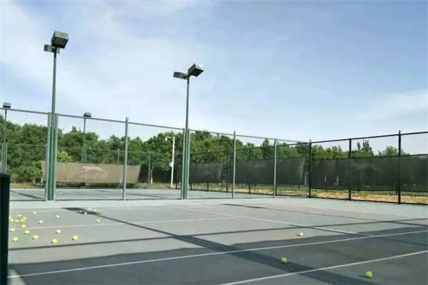 得乐网球俱乐部