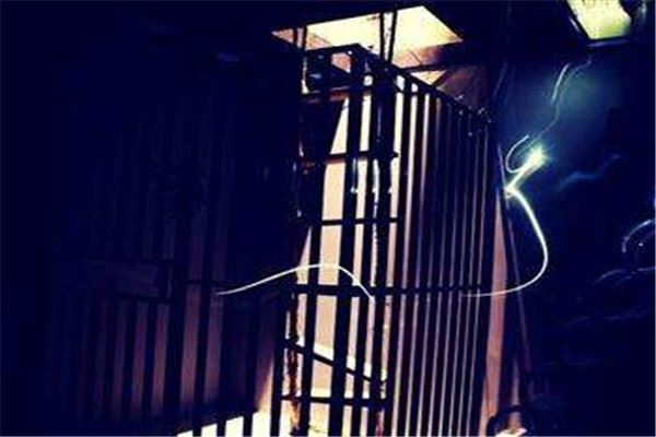 谜之神探剧本杀