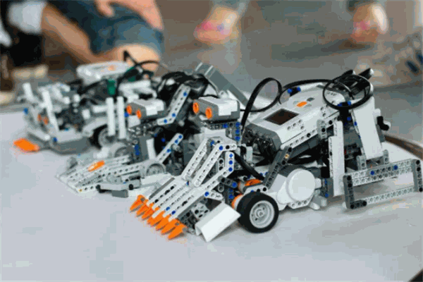 洛奇机器人 洛奇机器人