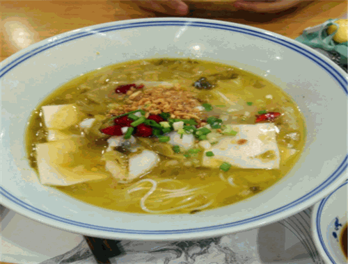 于小鲜酸菜鱼米线 于小鲜酸菜鱼米线