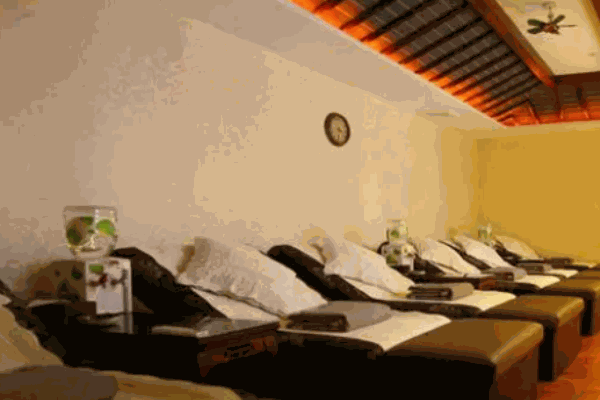 益肩堂养生馆 益肩堂养生馆