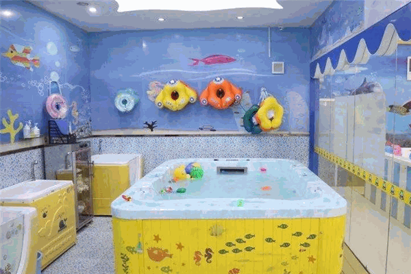 小宝贝婴儿游泳馆 小宝贝婴儿游泳馆