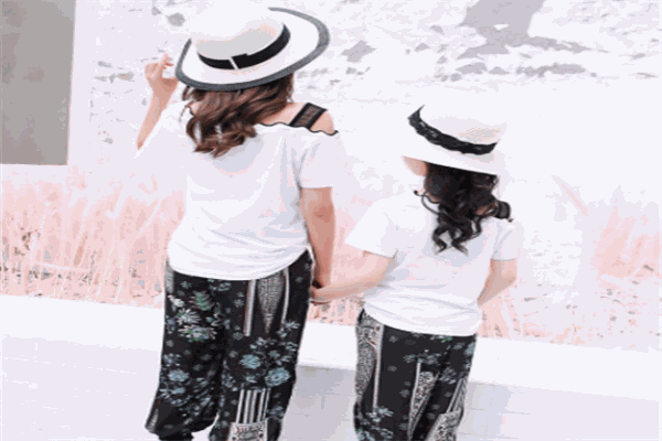 妈妈咪呀亲子装 妈妈咪呀亲子装