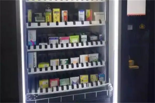 机器猫自动售货机