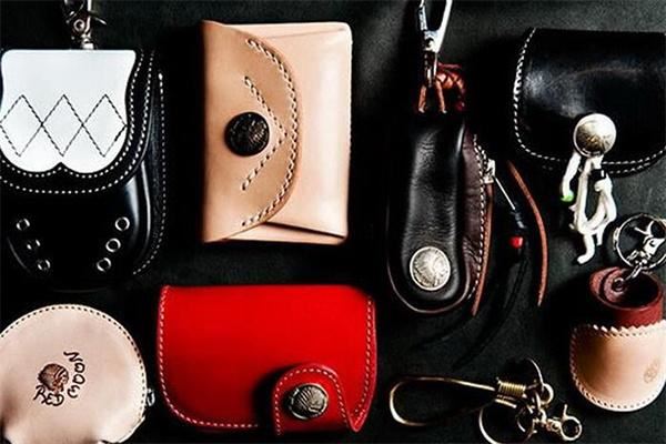 鲍美莱皮具护理加盟