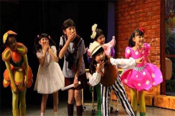 蓝蛙少儿戏剧口才加盟 蓝蛙少儿戏剧口才加盟