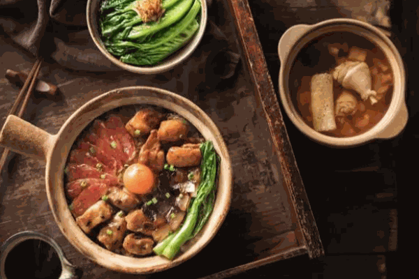 坤哥紫砂煲仔饭 坤哥紫砂煲仔饭