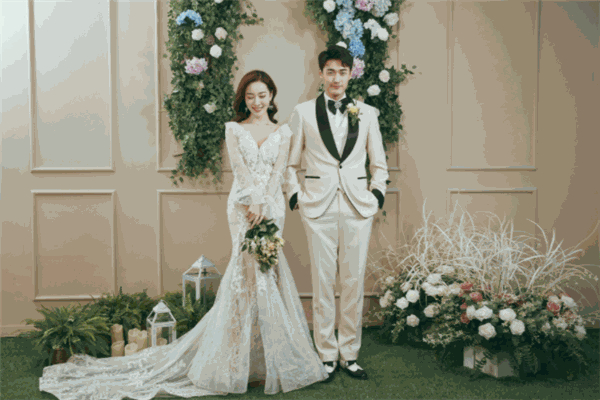 玫瑰缘婚纱艺术摄影