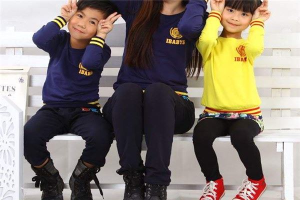 爱贝诗亲子装加盟