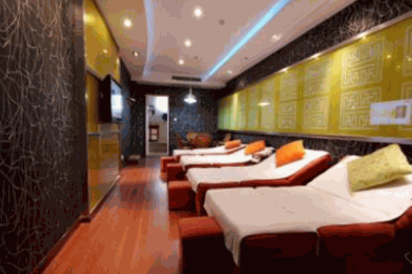 希尔本足道 希尔本足道