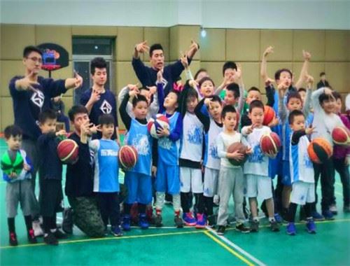 东方启明星篮球训练营