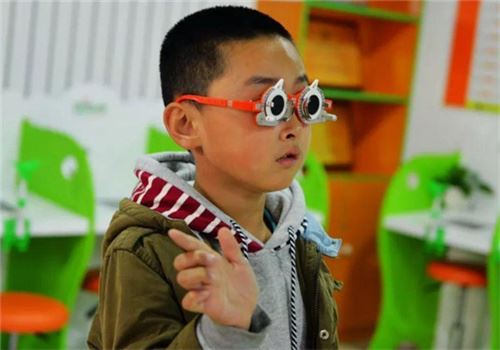 瞳神视康视力矫正中心