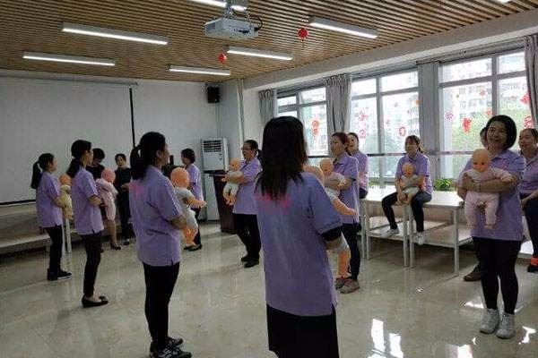 雯红月嫂加盟 雯红月嫂加盟