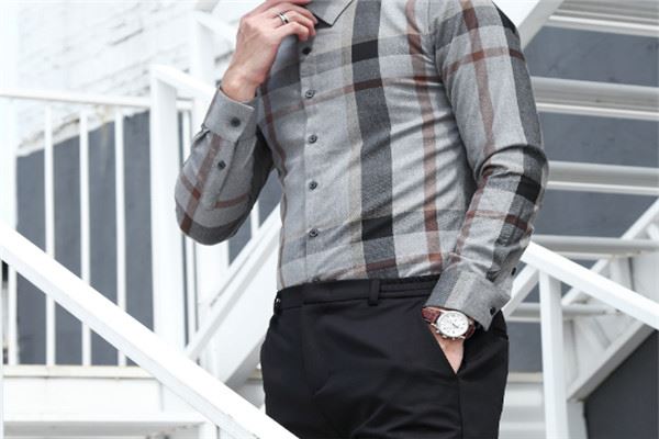 隆庆商务装 隆庆商务装