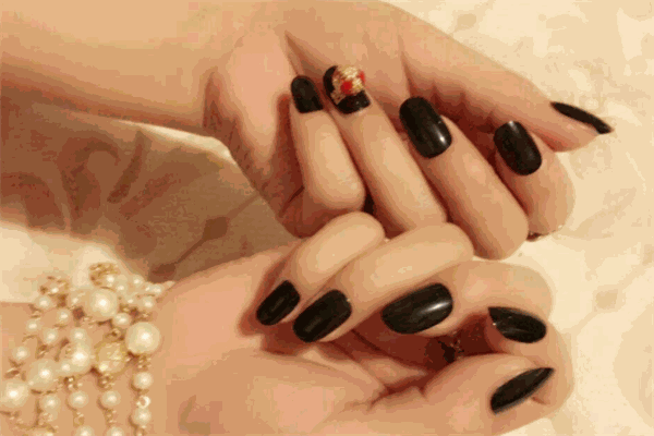 米雪儿指尖珠宝