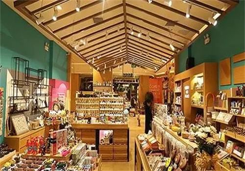 盒界精品店 盒界精品店