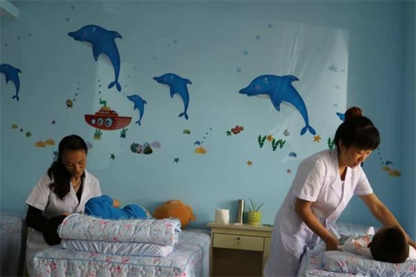 东京贝乐小儿推拿 东京贝乐小儿推拿