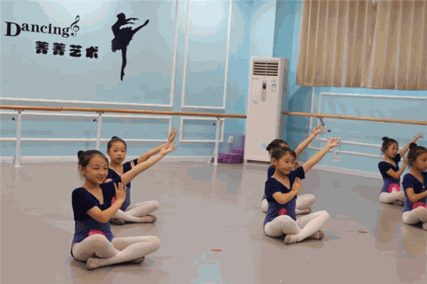 菁菁舞蹈 菁菁舞蹈