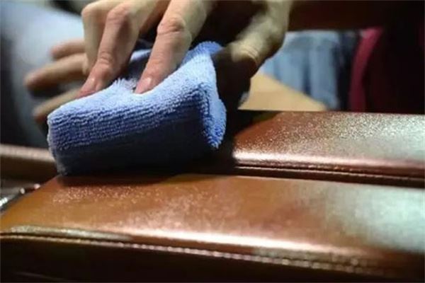 伊贝净皮具护理加盟 伊贝净皮具护理加盟