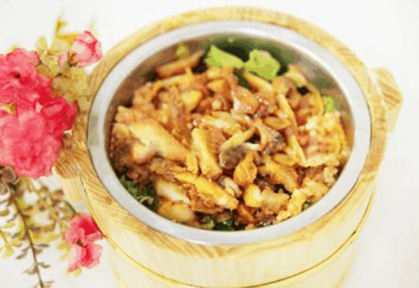 天下一桶木桶饭