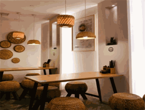 云朵朵鲜汤米线