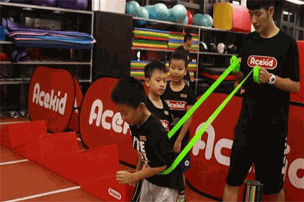 艾斯奇少儿体能