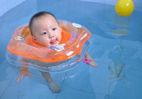 好宝宝婴儿游泳馆 好宝宝婴儿游泳馆