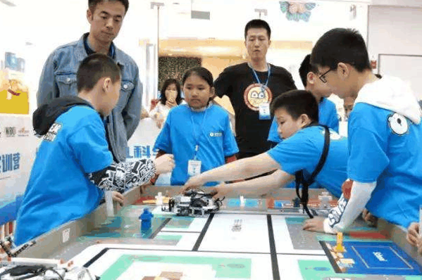 奥创熊少儿编程教育