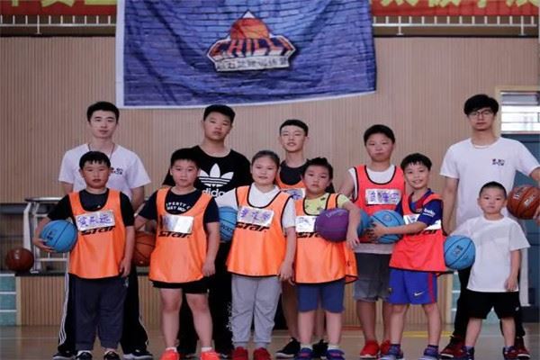 启力青少年篮球运动俱乐部 启力青少年篮球运动俱乐部