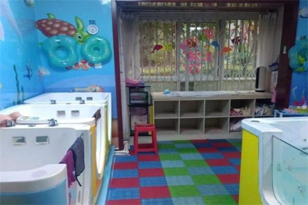 蓝鲸宝贝儿童游泳 蓝鲸宝贝儿童游泳